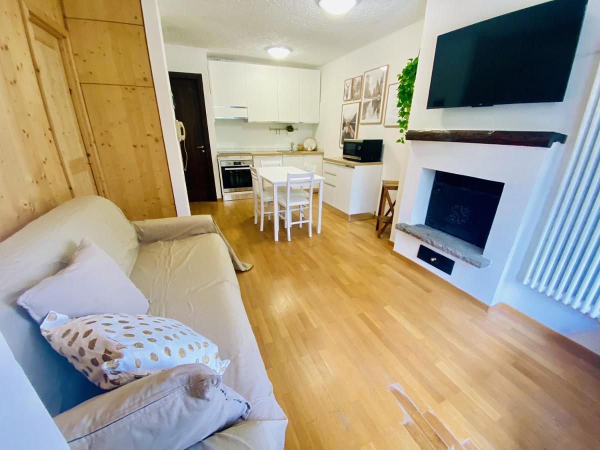 Appartement La Finestra Sul Brenta Con Posto Auto Privato Al Centro Di Mad Di Campiglio Cipat O22233-At-O13262 à Folgarida Extérieur photo