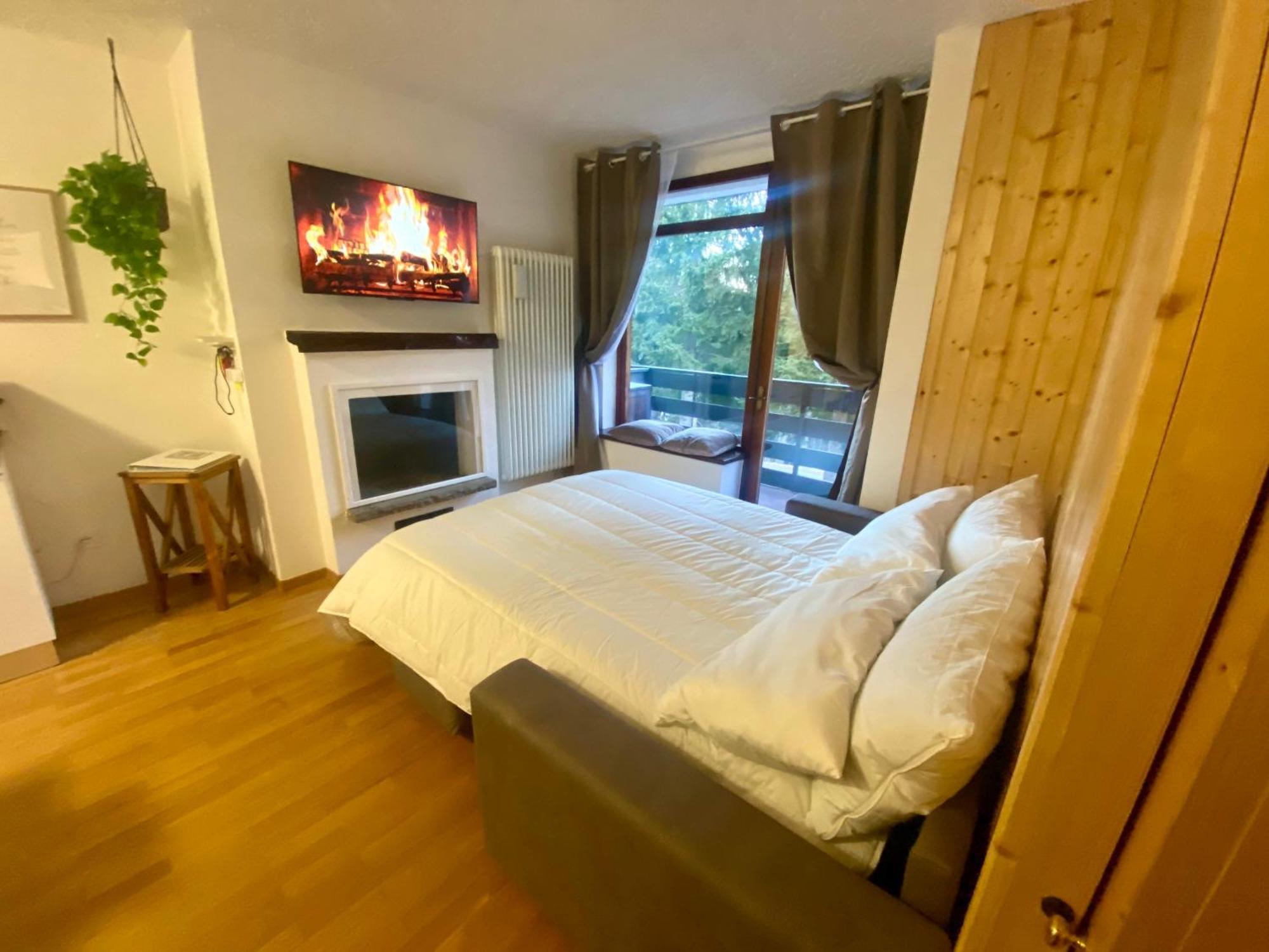 Appartement La Finestra Sul Brenta Con Posto Auto Privato Al Centro Di Mad Di Campiglio Cipat O22233-At-O13262 à Folgarida Extérieur photo
